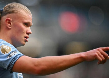 Manchester City se impone 2-1 a Brentford con doblete de Erling Haaland