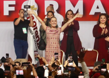 «No nos arrodillaremos frente a ningún poder económico o extranjero»