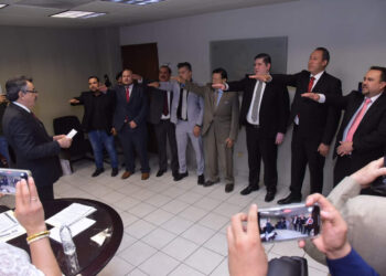 Toma Protesta Alcalde A Directivos Del Oomapas De Cajeme
