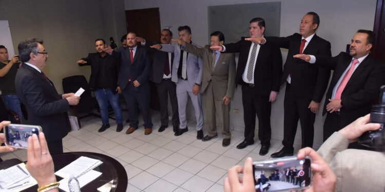 Toma Protesta Alcalde A Directivos Del Oomapas De Cajeme