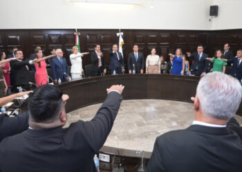Toño Astiazarán Gutiérrez rindió protesta formal como Presidente Municipal para el periodo 2024-2027