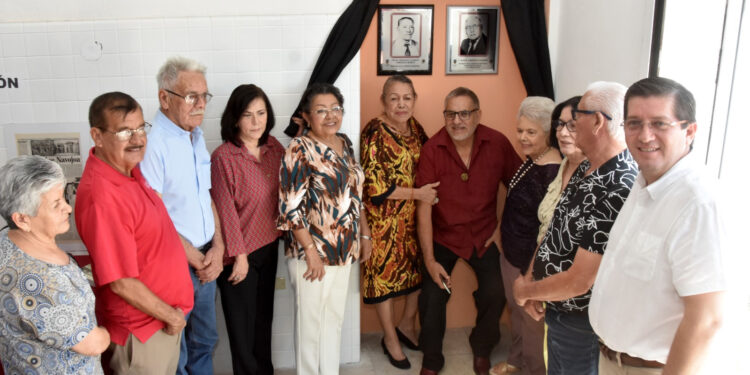 Apertura Elías Retes Galería De Cronistas En Edificio Del Archivo Municipal