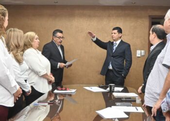 Toma protesta alcalde de Cajeme a director general de la Promotora Inmobiliaria