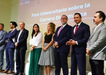 Realiza SEC “Foro Universitario sobre la Carrera Diplomática: Oportunidades para la Juventud Sonorense”