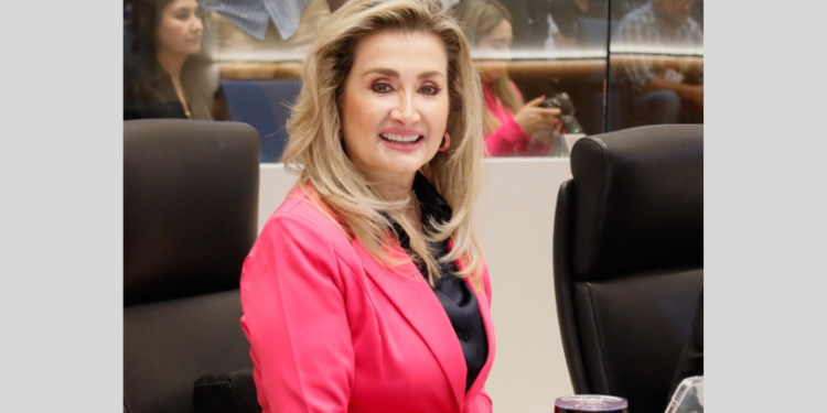 En el mes de la sensibilización sobre el cáncer de mama, la Diputada Ely Sallard se pronuncia a favor de la detección oportuna