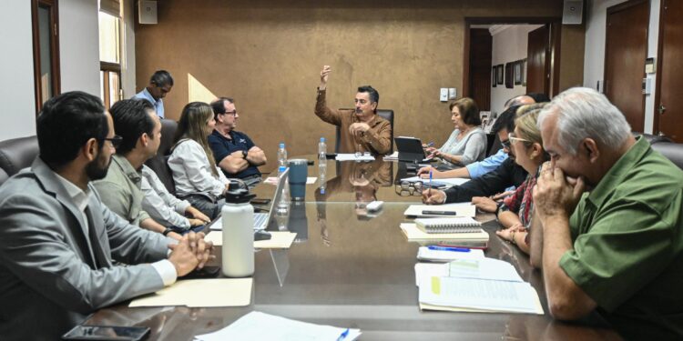 Se reúne el Alcalde  Javier Lamarque con integrantes de Cajeme Cómo Vamos A.C.