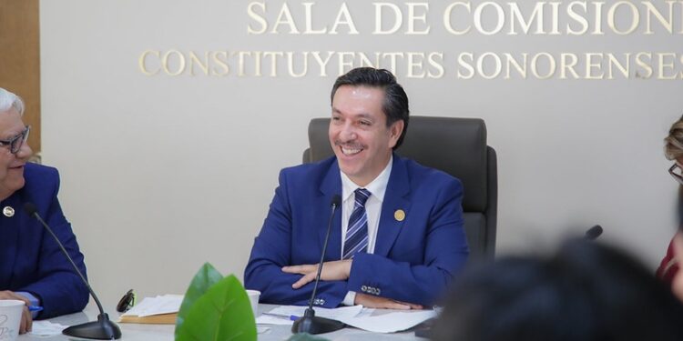 Encabeza David Figueroa instalación de la Comisión de Transparencia