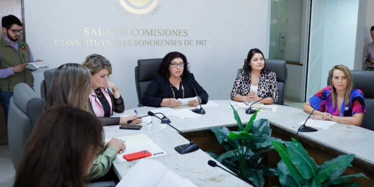 Aprueba proyecto de convocatoria para la entrega de presea del poderío de las mujeres