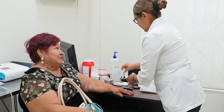 Exhorta Gobierno de Sonora a visitar clínicas integrales de nutrición