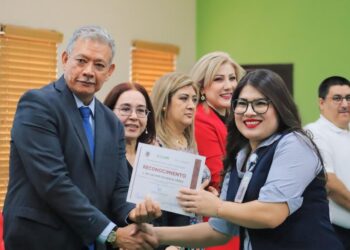Reconocen por su desempeño a 52 empleados del cuatrimestre Mayo-Agosto 2024