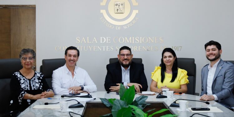 Dictamina comisión de gobernación y puntos constitucionales reforma en materia salarial
