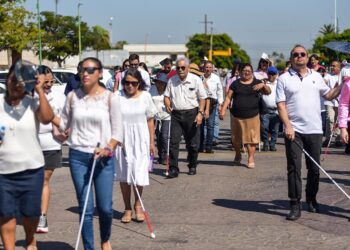 Encabeza  DIF Cajeme la primera caminata en conmemoración al día mundial del bastón blanco