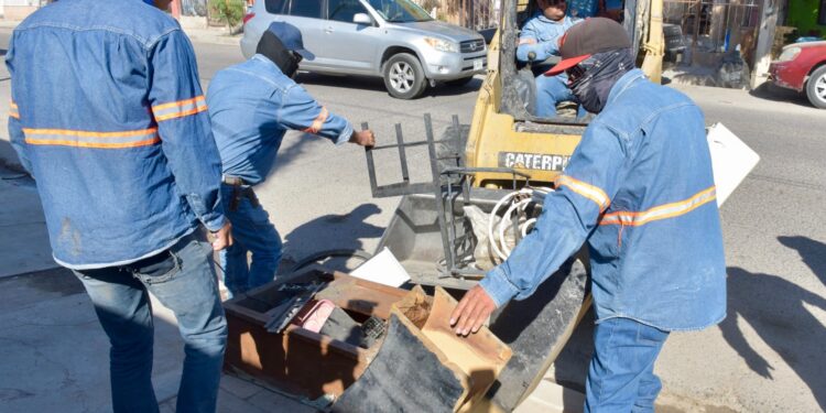 Realizan descacharre en la colonia Carmen Serdán