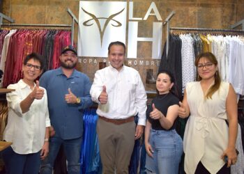 Constata Toño Astiazarán beneficios del programa Impulso Solar en «La H»