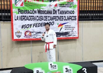 Triunfan estudiantes de Itesca en competencia estatal de ajedrez y tae kwon do