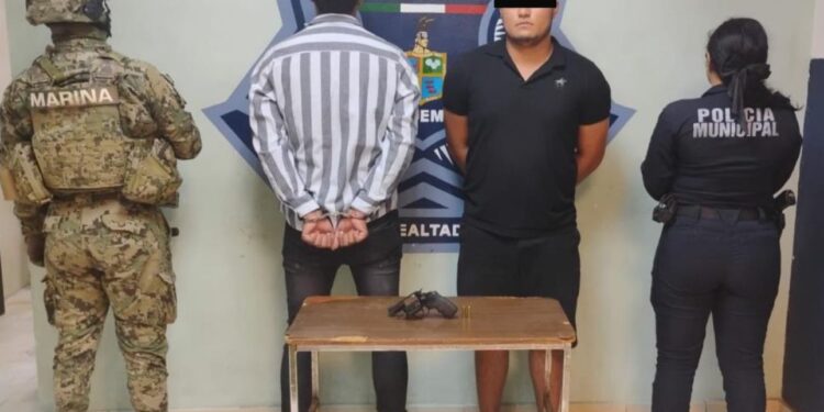 Detiene SSPM a  3 presuntos, asegurando un arma de fuego y objeto punzocortante
