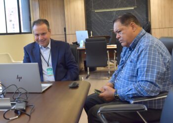 Destaca Toño Astiazarán programas innovadores en Hermosillo en foro internacional