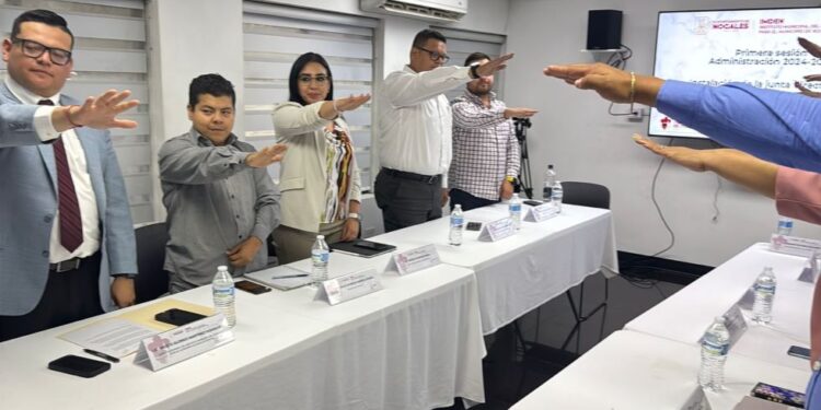 Instala Alcalde Consejo Consultivo de IMDEN y ratifica a su Director