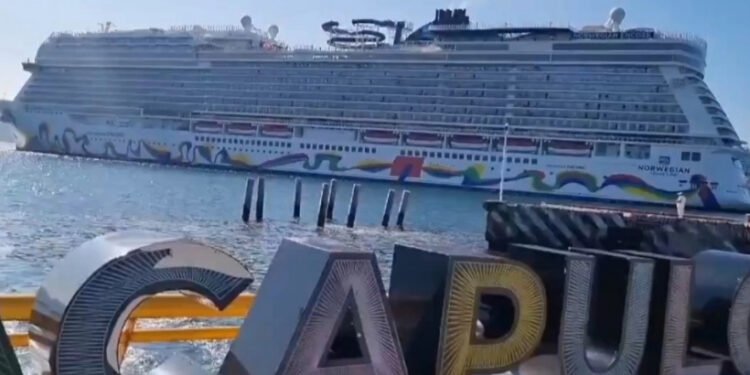 Inicia en el puerto Acapulco la temporada de cruceros 2024-2025