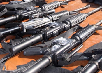 Examinará Corte de EU demanda contra armas