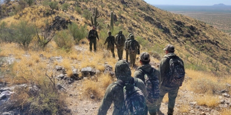 Detienen a guía de migrantes en la frontera entre Sonora y Arizona