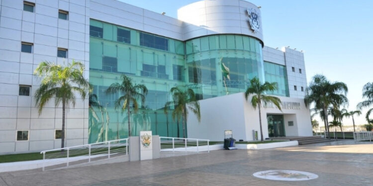 Juzgado rechaza amparos de la UAS; avanza reforma a Ley Orgánica