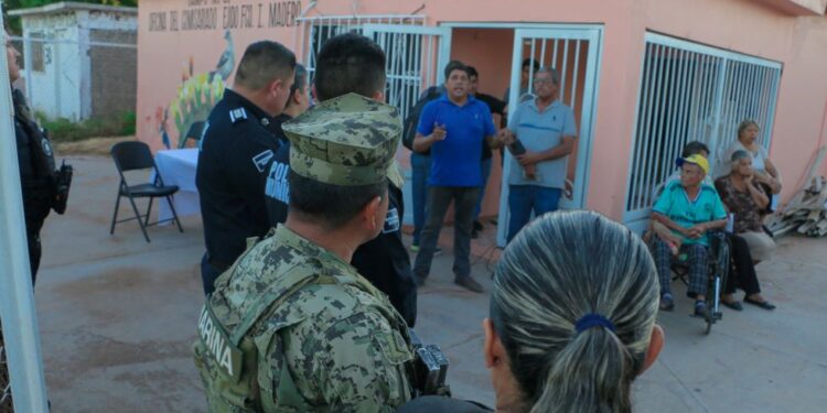 Unen fuerzas SSPM Y MARINA en apoyo al campo 30