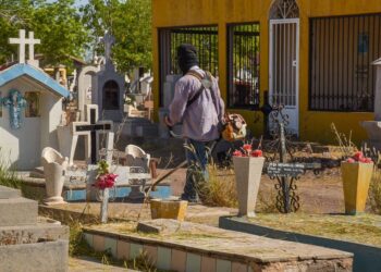 Inician trabajos de limpieza y mantenimiento en los panteones del municipio de Cajeme
