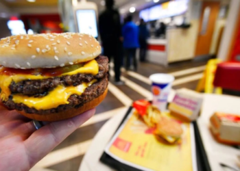E. coli, bacteria detectada en hamburguesas de McDonald’s en Estados Unidos