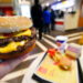E. coli, bacteria detectada en hamburguesas de McDonald’s en Estados Unidos