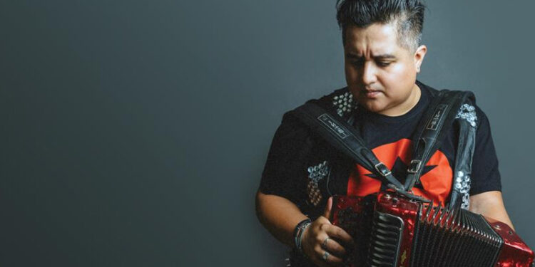 Jair Alcalá busca ir más allá del mainstream musical
