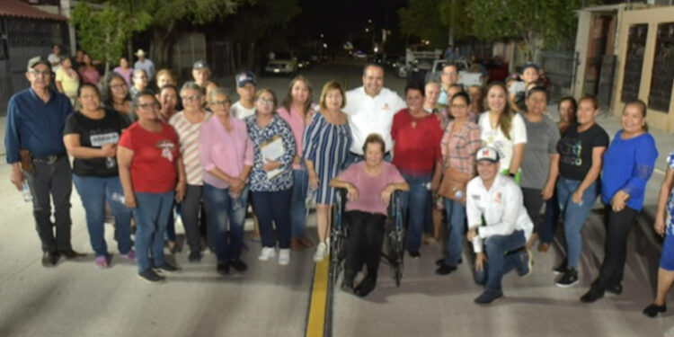 Beneficia Toño Astiazarán a 8 mil personas con pavimentación de avenida Suaqui Grande