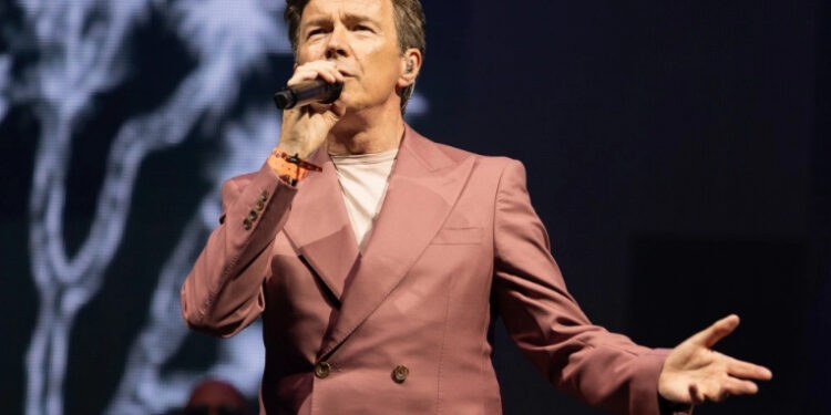 «El artista debería recibir ayuda sicológica tras la firma de un contrato discográfico»
