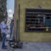Atacan tienda de conveniencia en Culiacán; se llevan mercancía