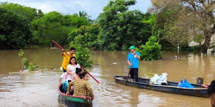 Ríos en Veracruz alcanzan nivel máximo; empiezan a desbordarse