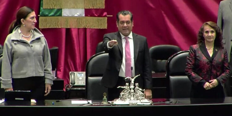 Designan a Gutiérrez Luna presidente de los diputados en sustitución de Ifigenia Martínez
