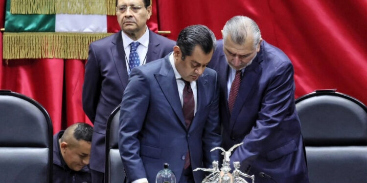 Corean «Presidenta, presidenta» a inicio de sesión del Congreso para toma de protesta de Sheinbaum