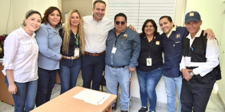 Atestigua Antonio Astiazarán jornada gratuita de esterilización de mascotas en Hermosillo