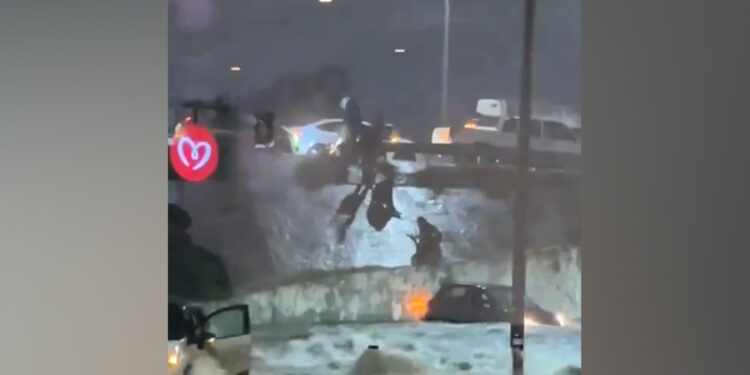 Lluvias torrenciales en Monterrey dejan tres muertos