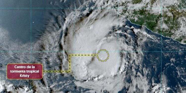Tormenta tropical ‘Kristy’ podría convertirse en huracán categoría 1