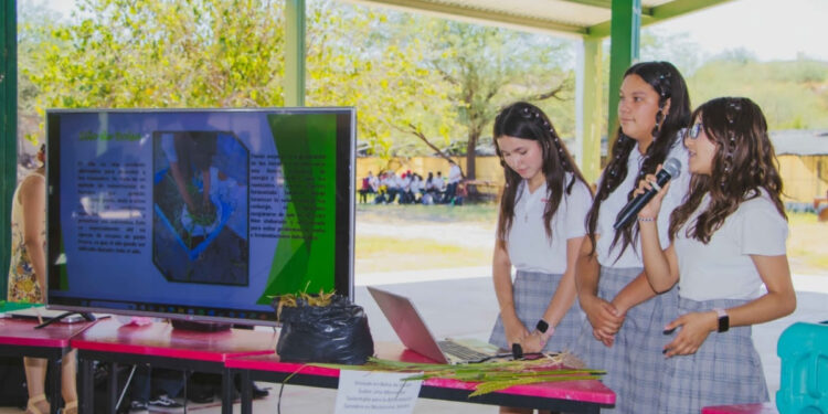 Acercará Unisierra ciencia y tecnología a más de tres mil estudiantes de la región serrana