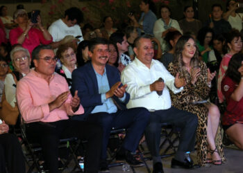 Celebra Casa Club de Isssteson aniversario 34 con gran concierto