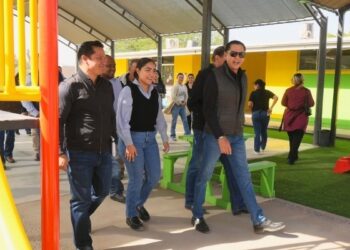 Agradecen directores y padres de familia obras en preescolares del valle