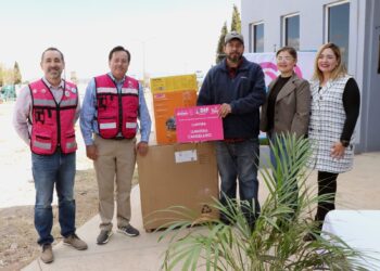 DIF Sonora entrega proyecto Productivo