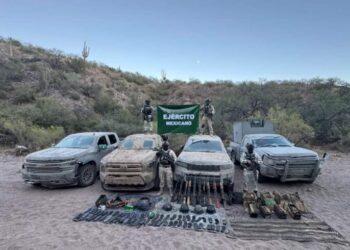 Militares aseguran armas de alto poder y vehículos con blindado artesanal