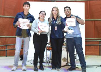 Premian a ganadores de concurso de fotografía en clausura de INSECTUS