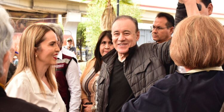 Entregan gobernador y alcalde remodelación de la Av. Ruiz Cortines