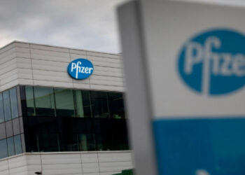Aumenta 12% costo de vacuna de Pfizer contra covid-19