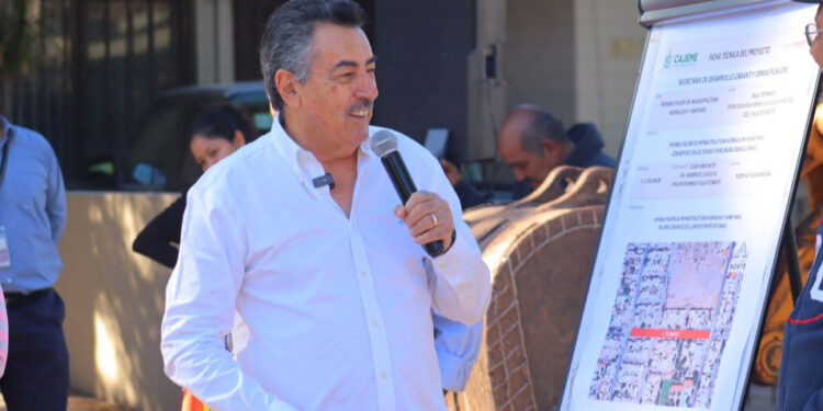 Da Banderazo Javier Lamarque A Obra De Infraestructura Hidrosanitaria En Calle Tetabiate Y Pavimentación En Calle Río Sonora