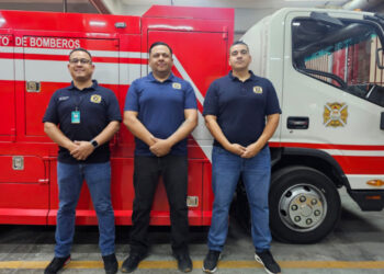 Reciben Bomberos de Hermosillo capacitación internacional sobre incendios en edificios altos